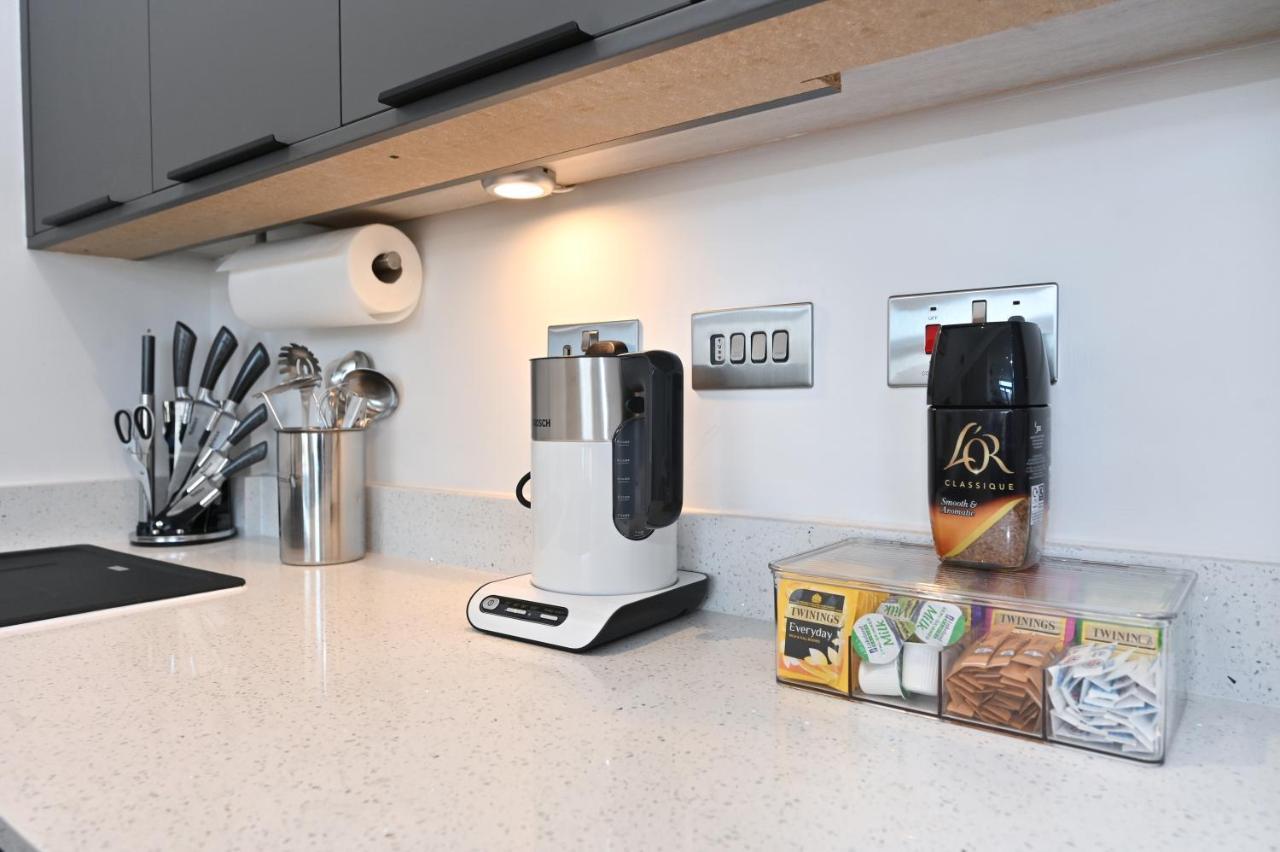 Spacious Designer 2Br Executive Apt, Near Beach & Marina, Central Location แรมส์เกท ภายนอก รูปภาพ