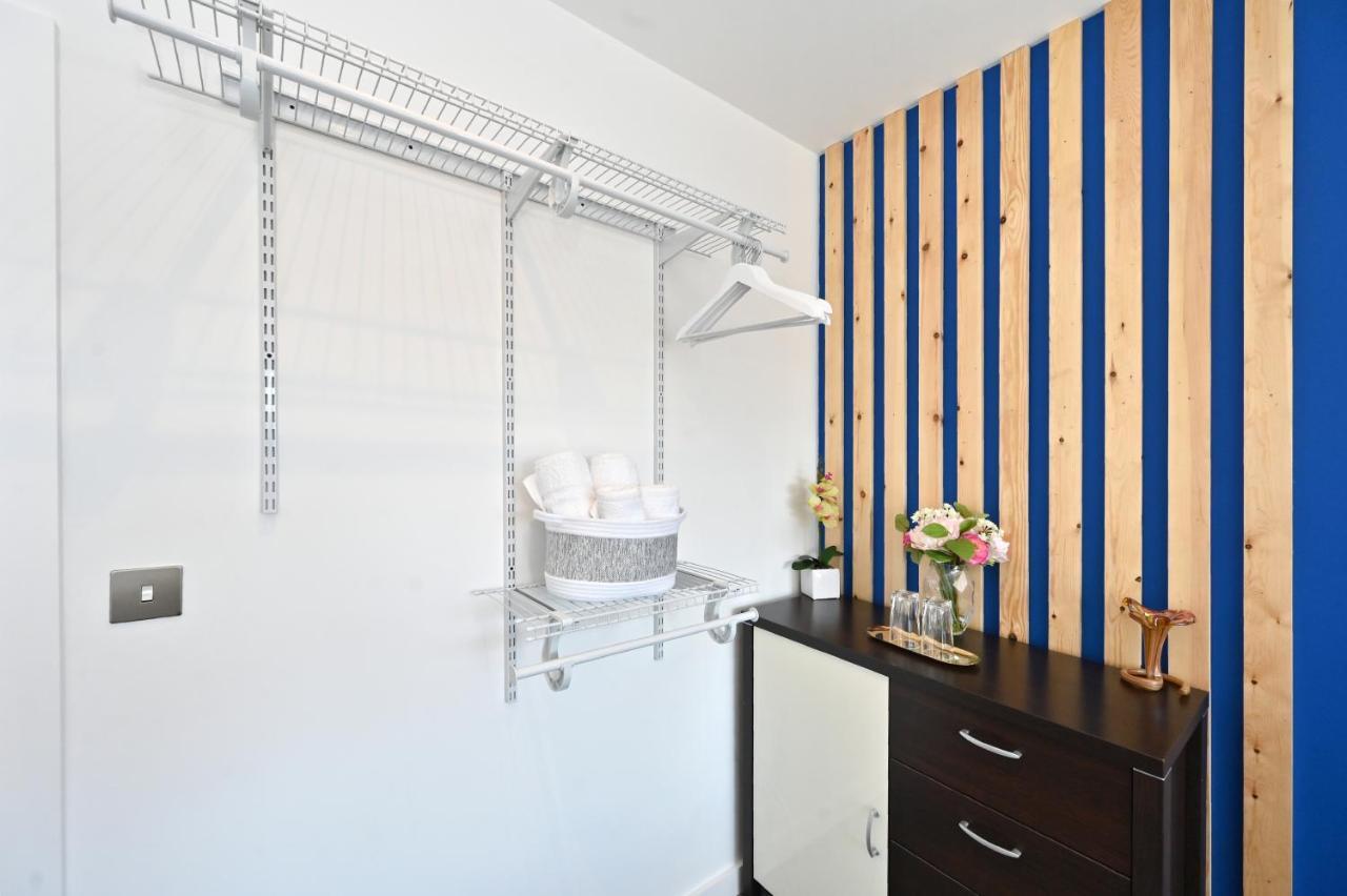 Spacious Designer 2Br Executive Apt, Near Beach & Marina, Central Location แรมส์เกท ภายนอก รูปภาพ