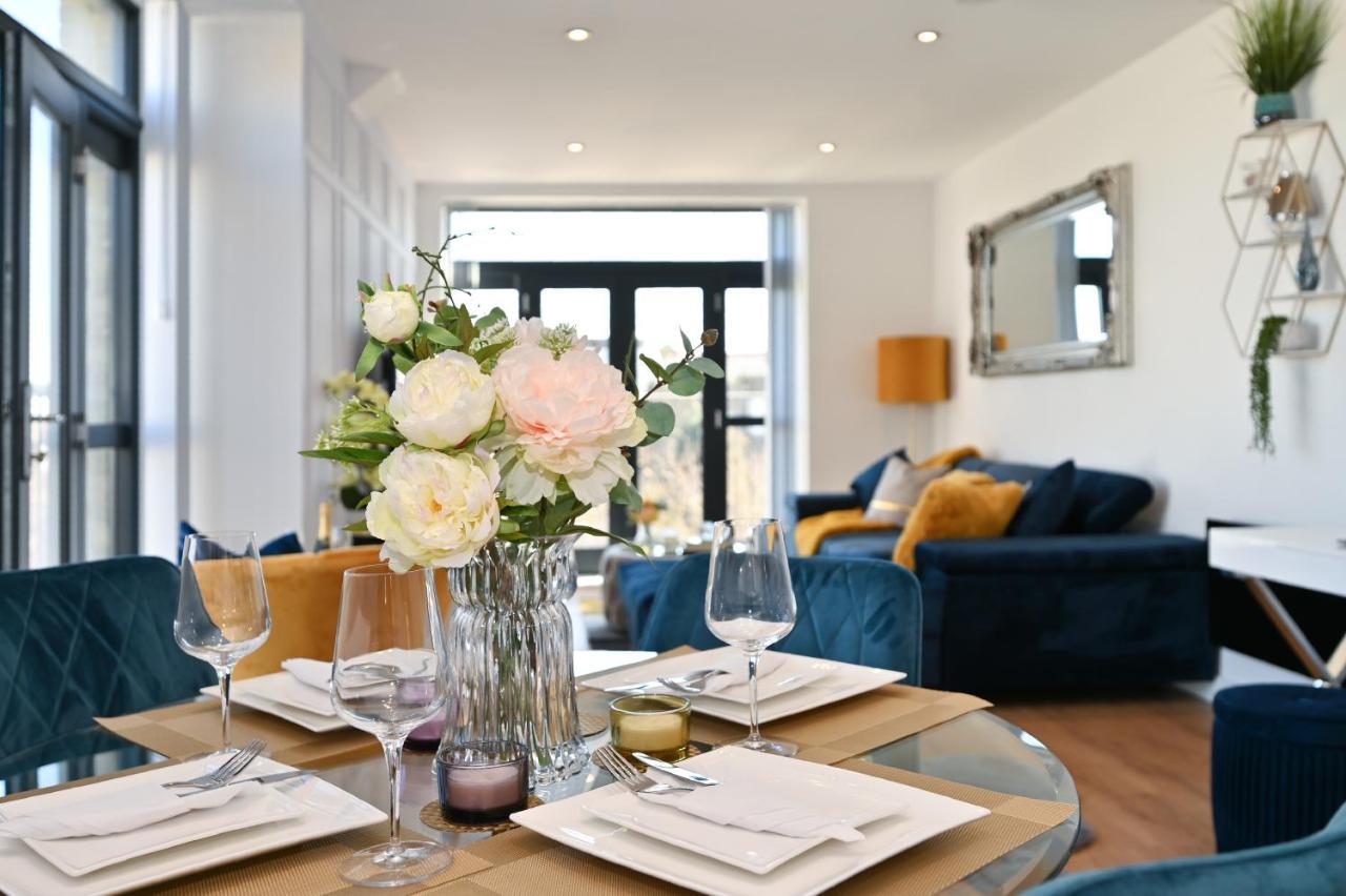 Spacious Designer 2Br Executive Apt, Near Beach & Marina, Central Location แรมส์เกท ภายนอก รูปภาพ